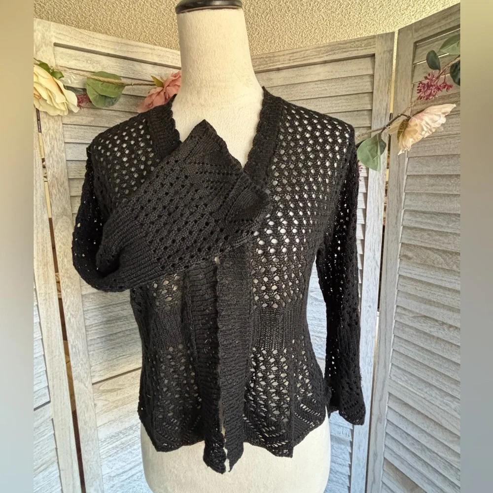 SWEET KIZZ Women’s SZ XL Black Crochet Knit Shrug/Sweater/Jacket w/Bell Sleeves - Picture 9 of 16